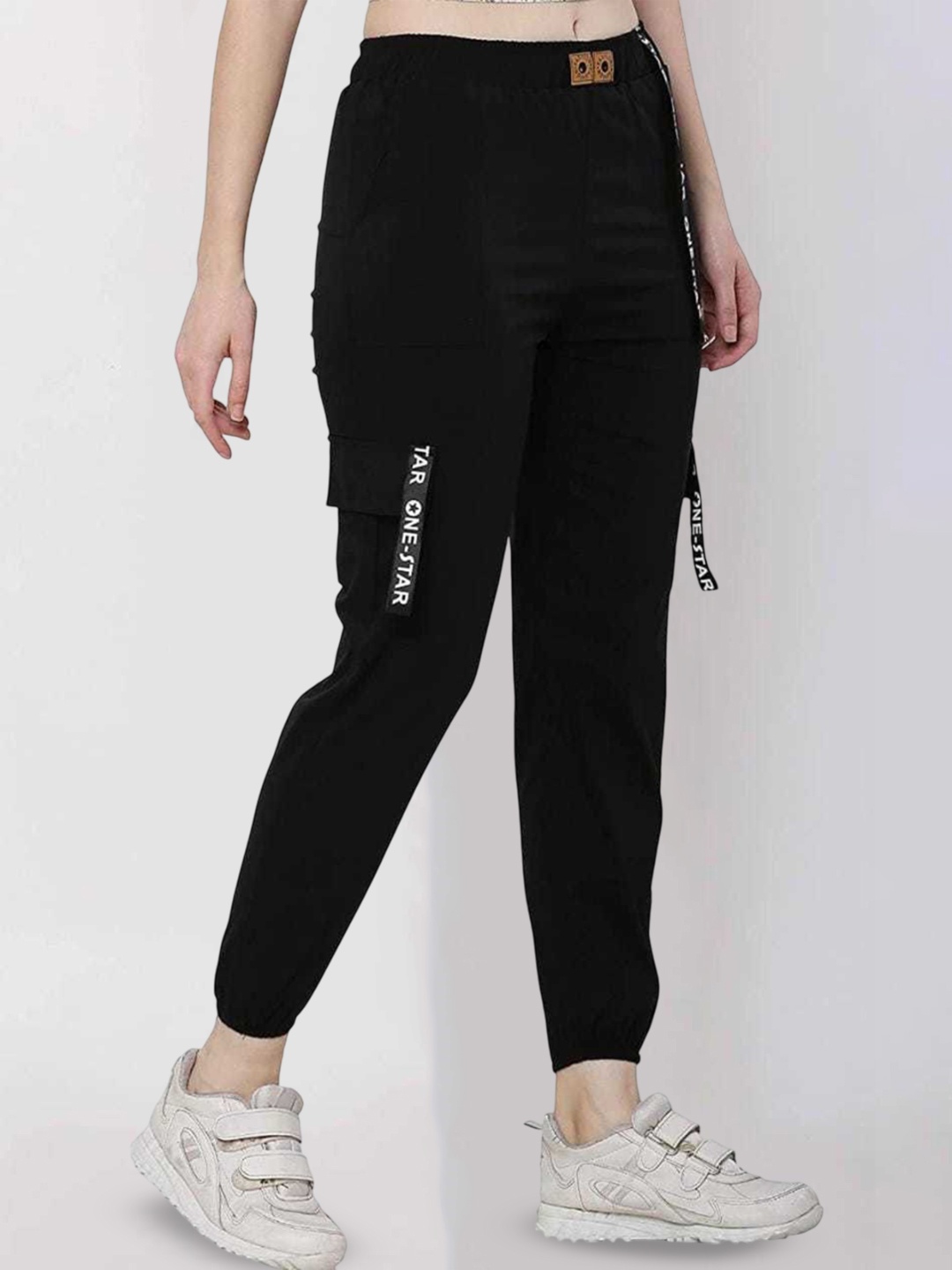 

Purser Women Mid Rise Joggers, Black