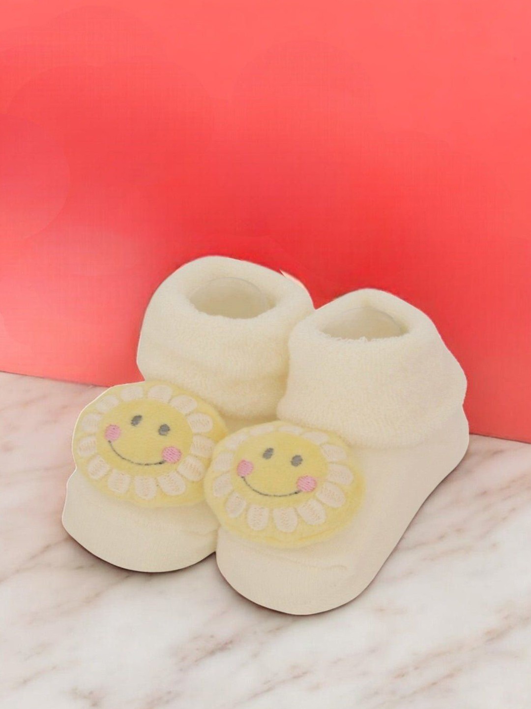 

Yellow Bee Infant Girls Patterned Cotton Ankle Length Socks