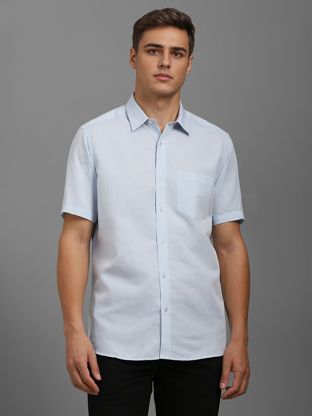 

Louis Philippe Men Classic Fit Spread Collar Solid Cotton Linen Casual Shirt, Blue
