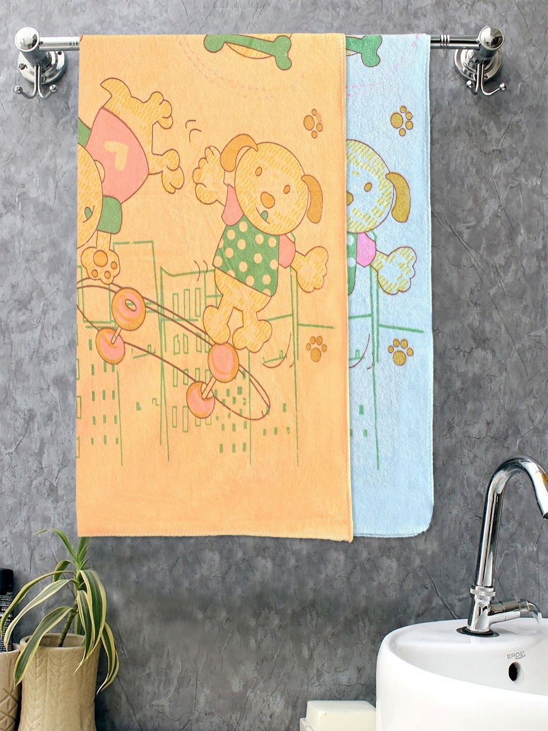 

FABINALIV Yellow & Blue 2 Printed Cotton 420 GSM Bath Towel