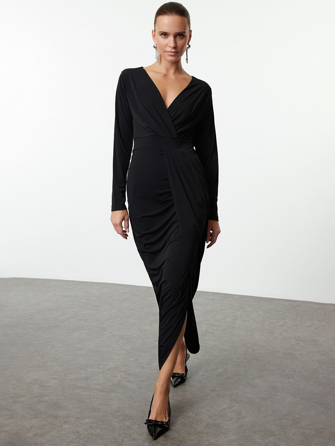 

Trendyol V-Neck Bodycon Maxi Dress, Black