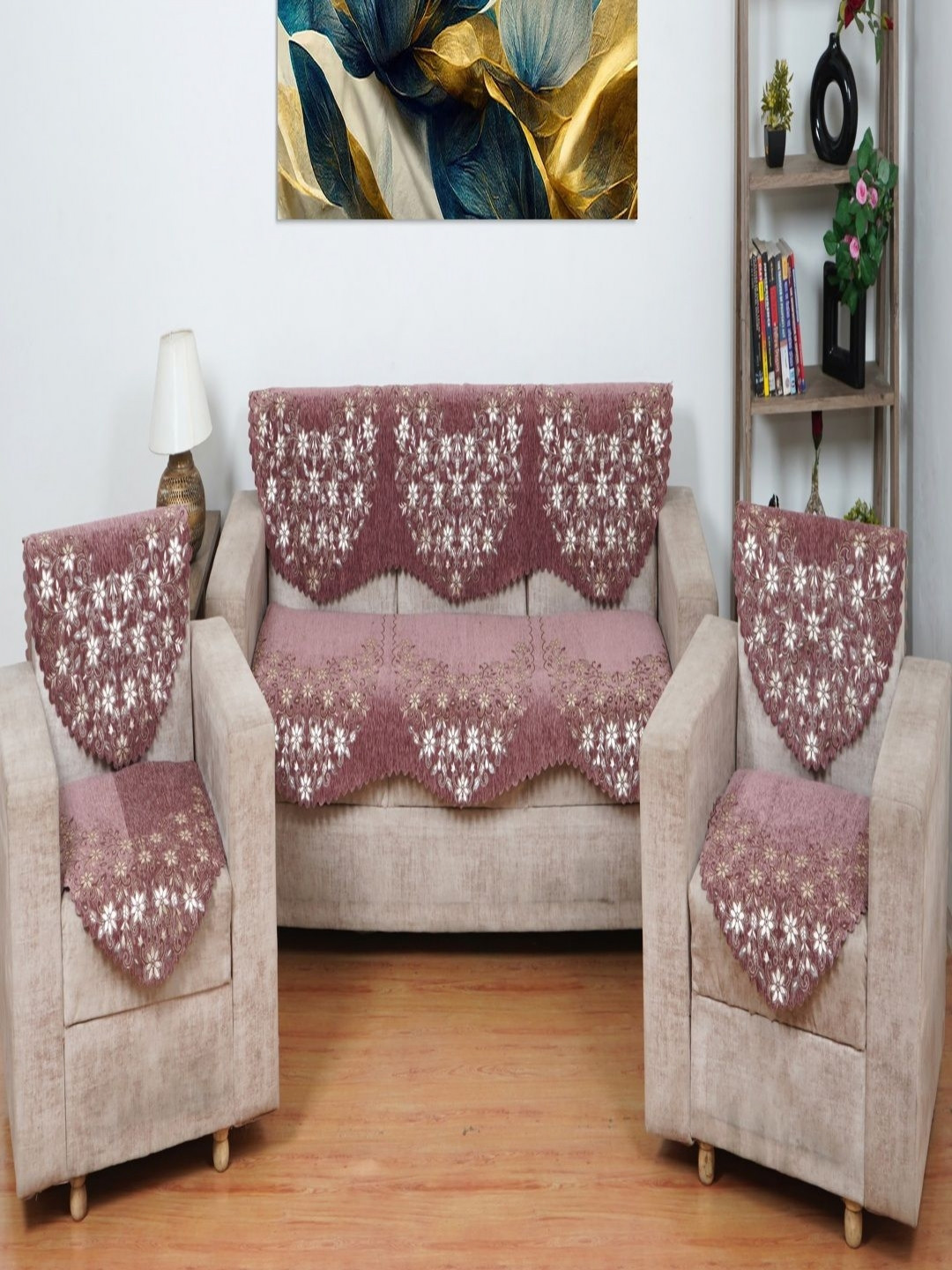 

Fashion Throw Pink & White Printed Jacquard Sofa Cover