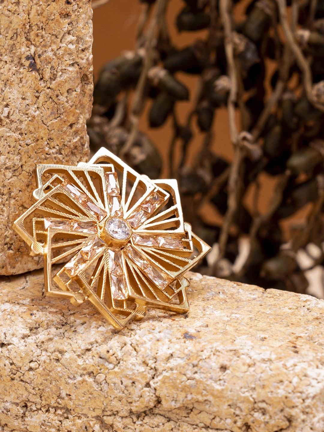 

GAURISH BESPOKE JEWELLERY Gold Plated Rhinestone Studded Pendant