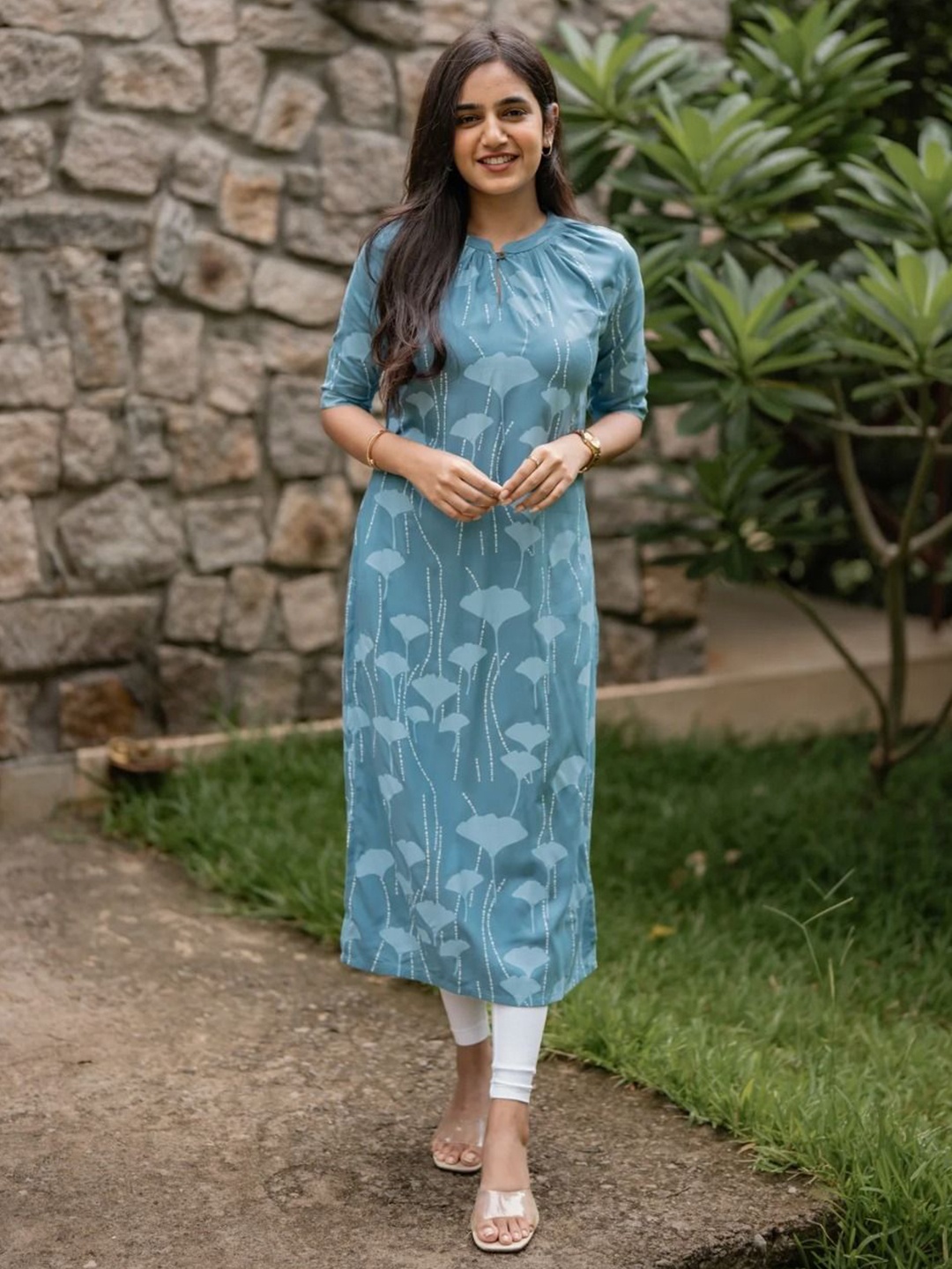 

BINDUDI Floral Printed Mandarin Collar Straight Kurta, Teal