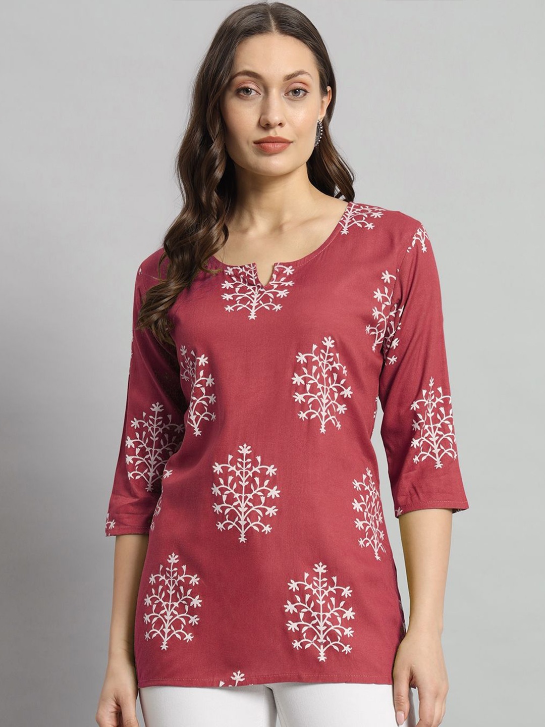 

HYTEN Women Floral Printed Straight Kurti, Pink