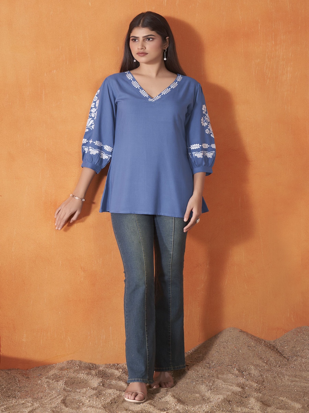 

Anouk Blue And White Floral Embroidered V-Neck Kurta