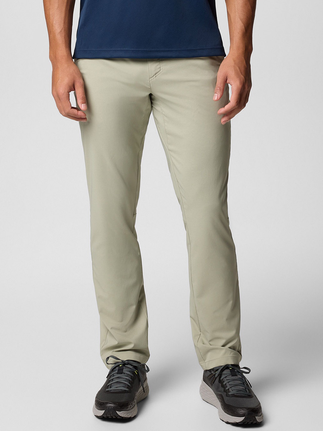 

Columbia Sage Peak Men Omni-Shield Mid Rise Chino Trousers, Green