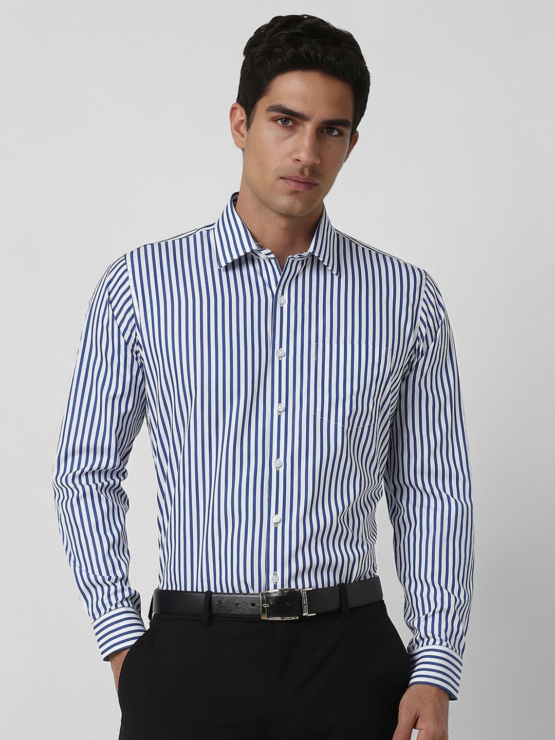

Van Heusen Men Slim Fit Spread Collar Vertical Striped Cotton Formal Shirt, White