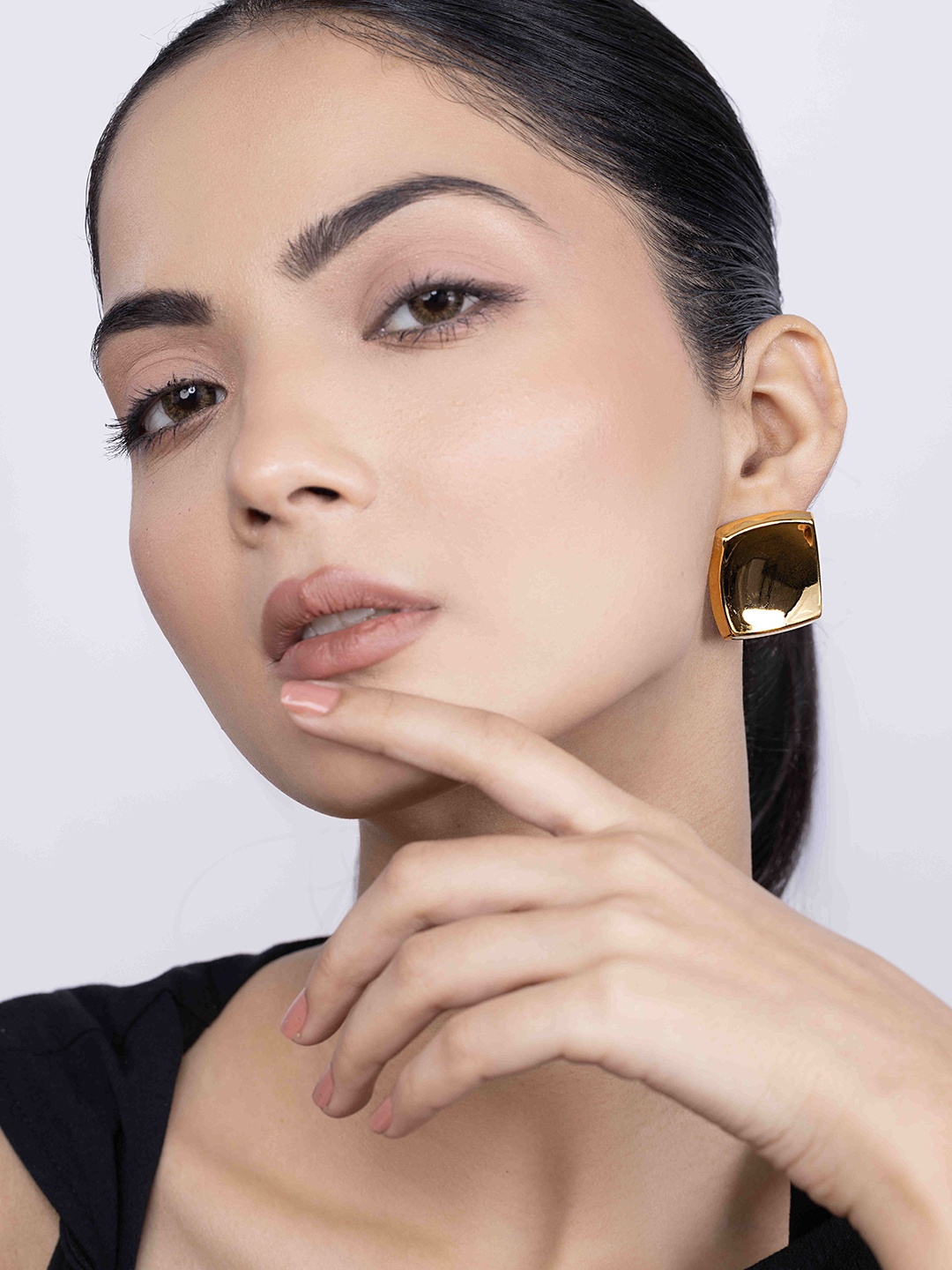 

KAORI BY SHREYA AGARWAL Gold-Plated Square Shaped Drop Earrings