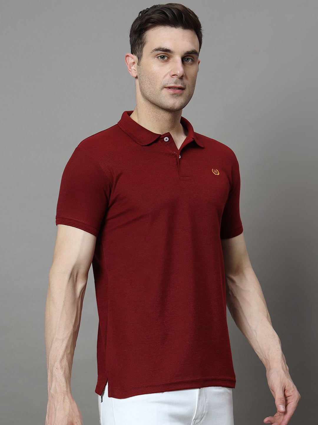 

HUSHBUCKS Men Polo Collar Applique T-shirt, Maroon