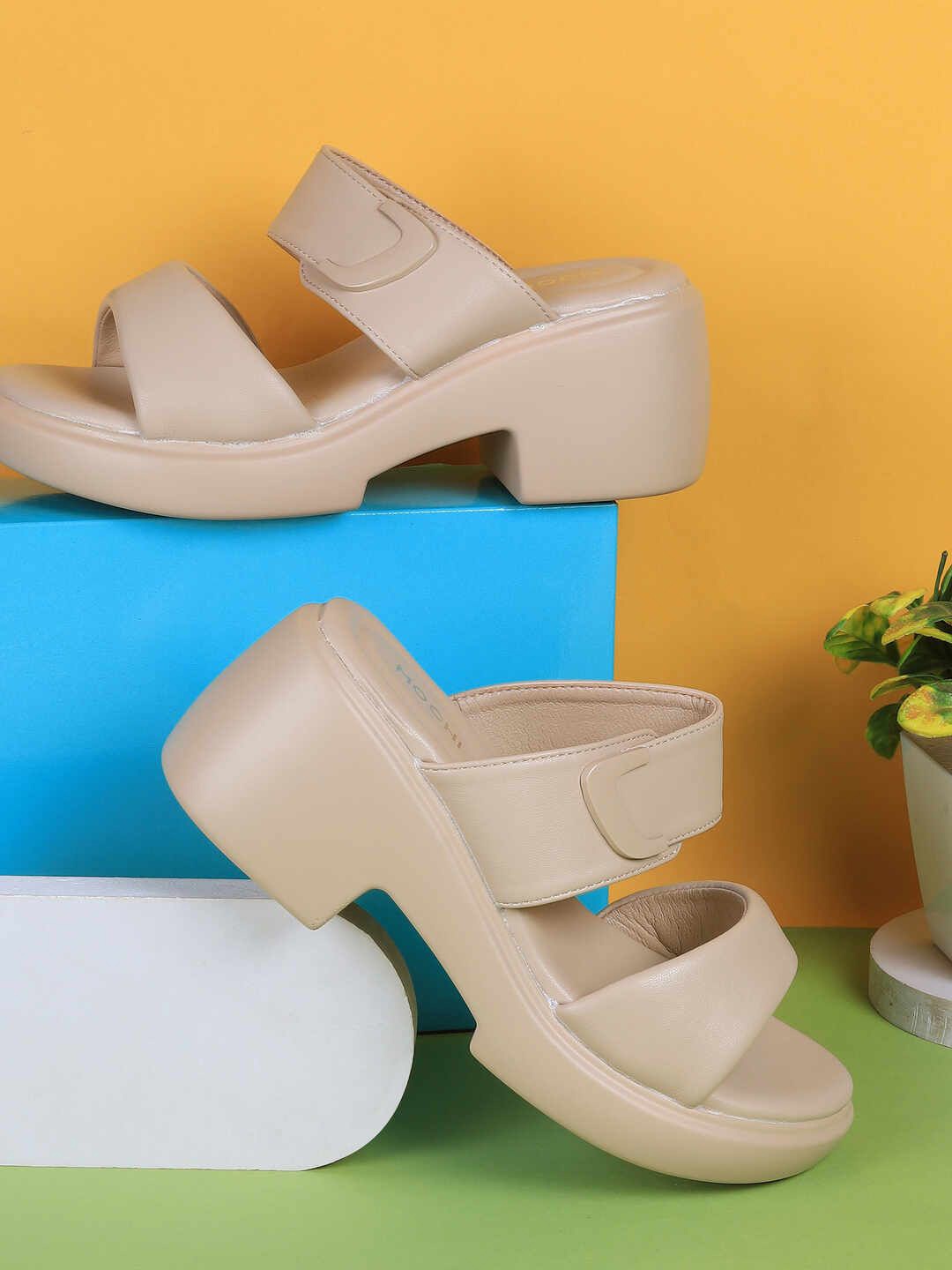

Mochi Women Wedge Pumps, Beige