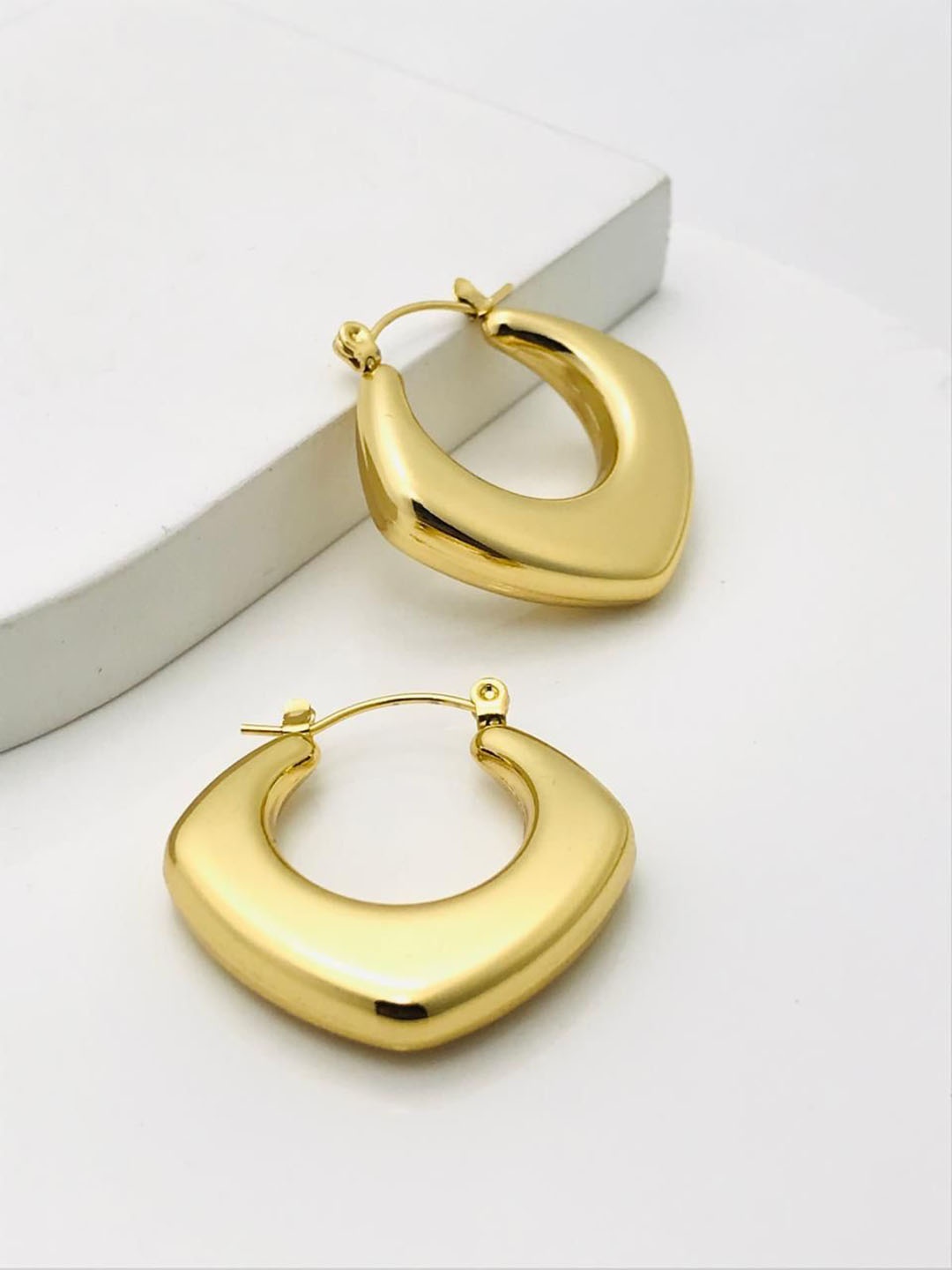 

ANJNI CREATION Gold-Plated Contemporary Shaped Hoop Earrings