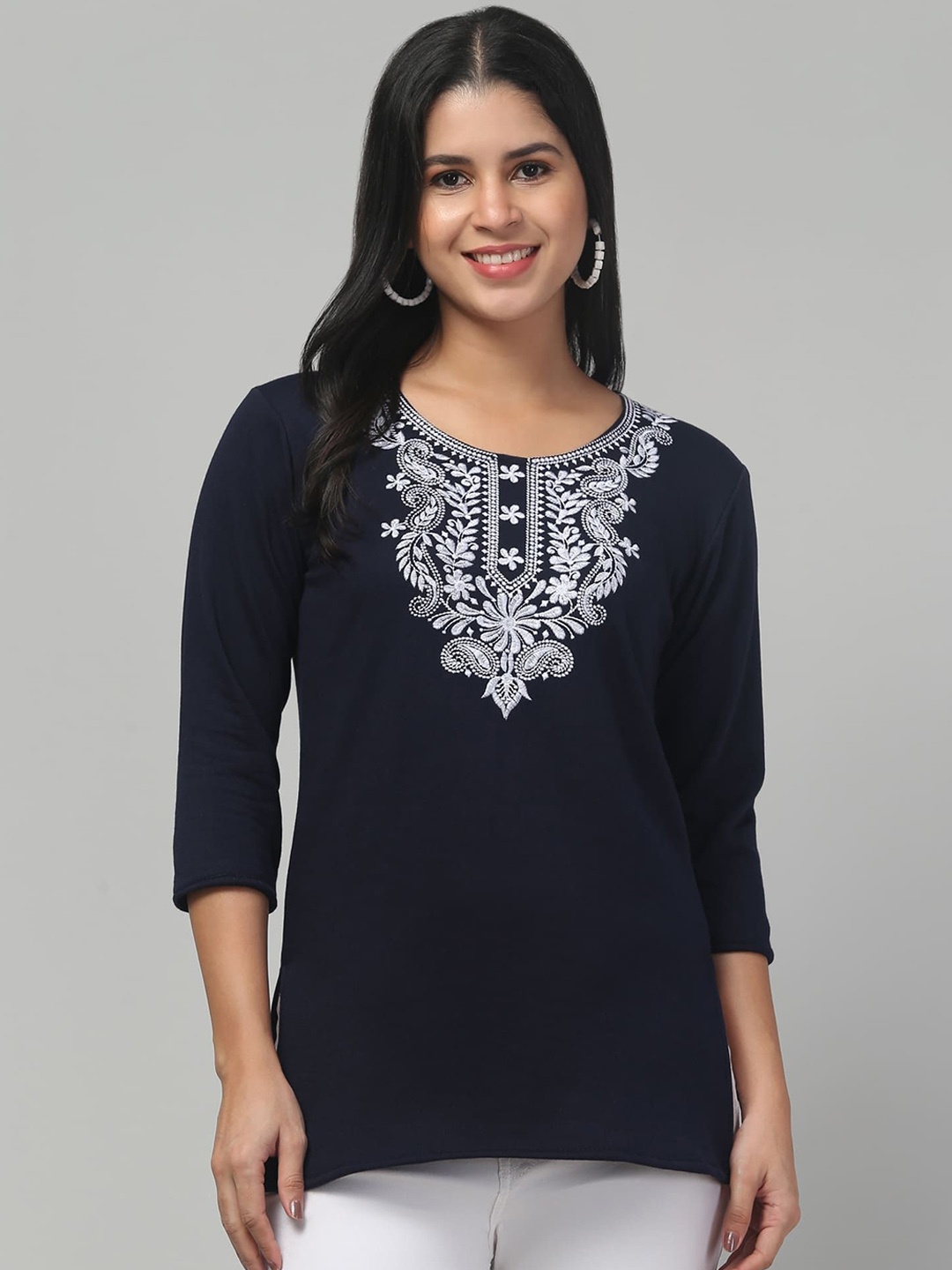 

FAMBEE Women Embroidered Thread Work Woollen Kurta, Navy blue