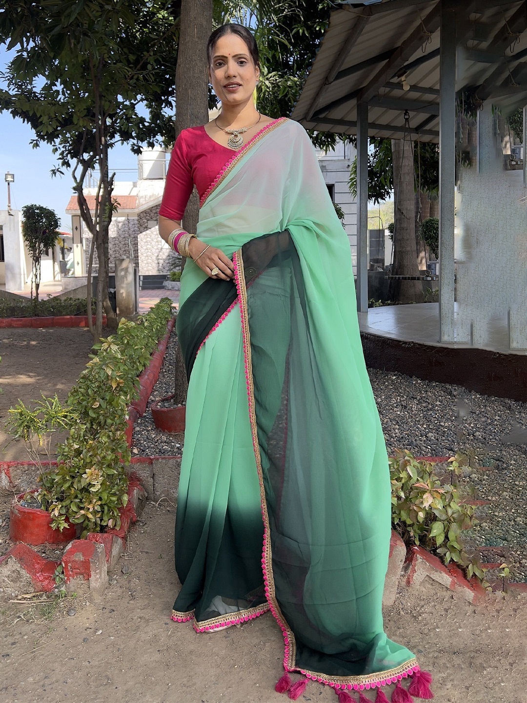 

A TO Z CART Pure Georgette Ready To Wear Saree, Green