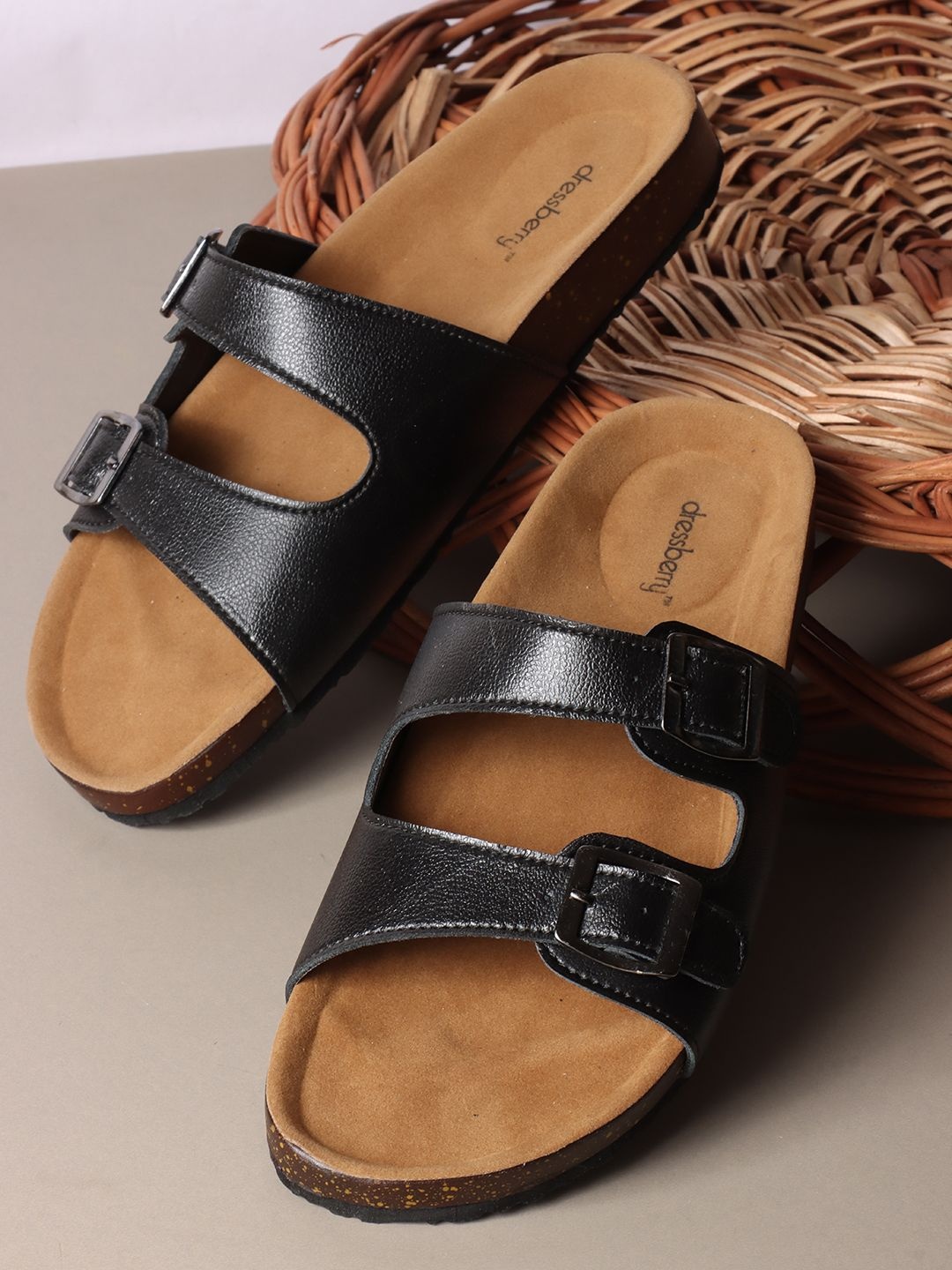

DressBerry Women Open Toe Flats with Buckles, Black