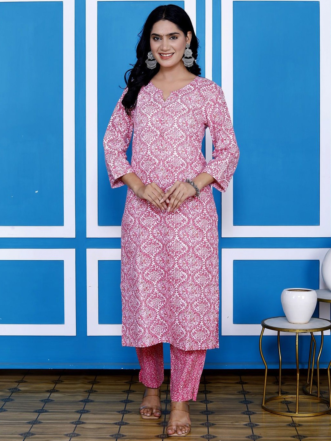 

Moda Rapido Floral Printed Notch Neck Pure Cotton Straight Kurta with Trousers, Pink