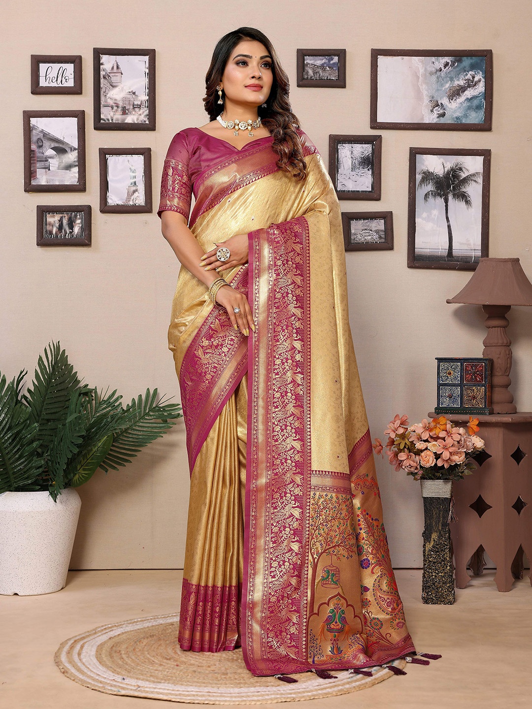 

Vintro Woven Design Zari Tissue Paithani Saree, Cream