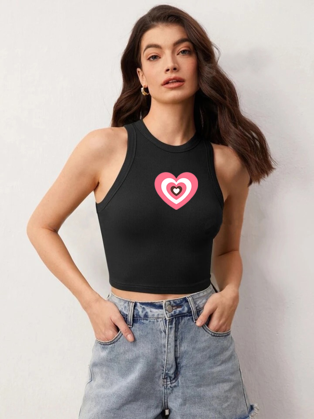 

The Roadster Lifestyle Co Printed Sleeveless Stretchable Crop Top, Black