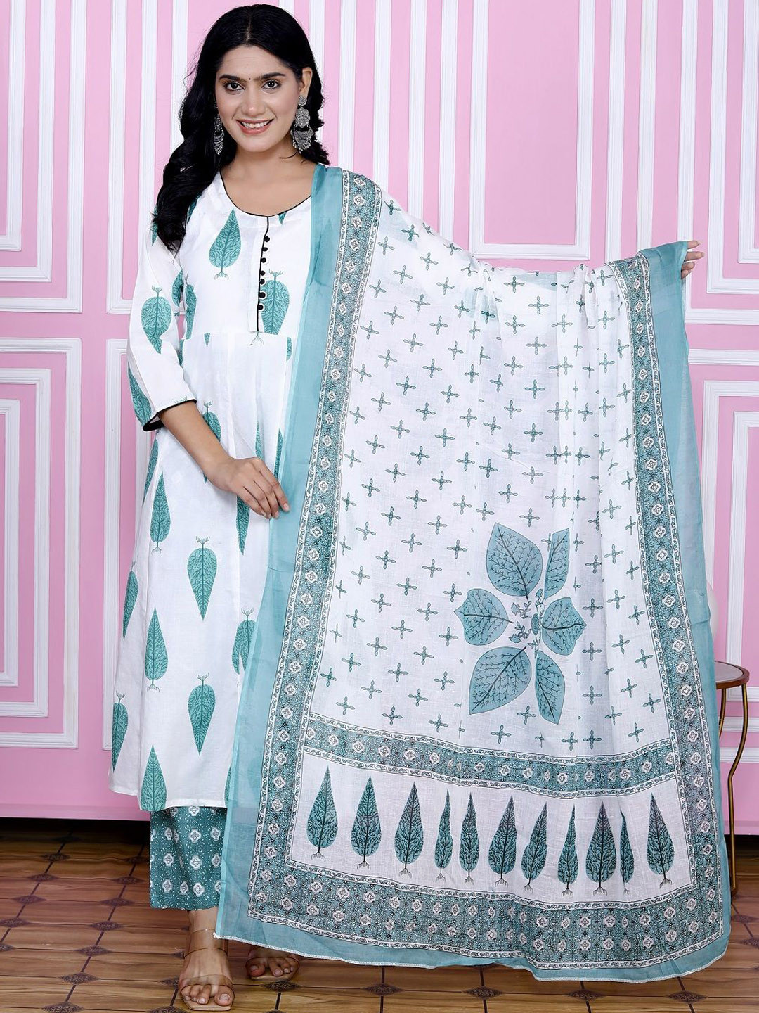 

Moda Rapid Floral Printed Round Neck Pure Cotton Anarkali Kurta With Trousers & Dupatta, Blue