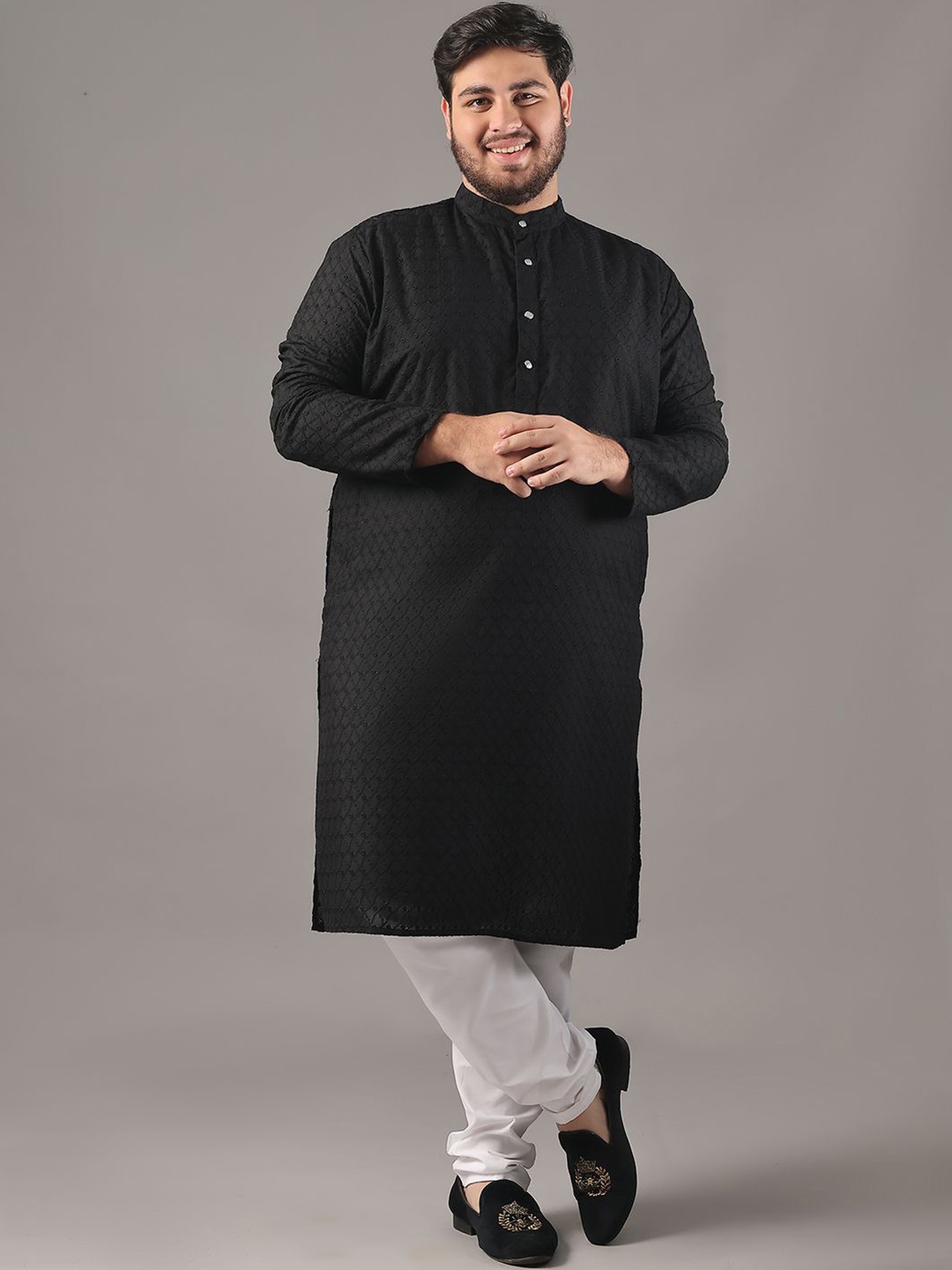 

SOJANYA PLUS Plus Size Men Ethnic Motifs Embroidered Pure Cotton Kurta With Pyjamas, Black