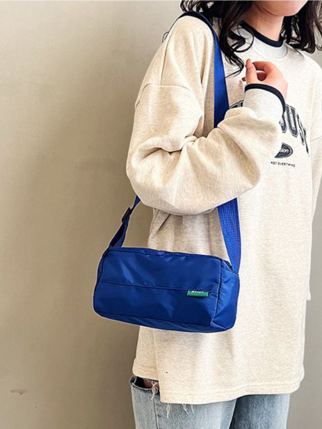 

StyleCast Women Solid Crossbody Sling Bag, Blue