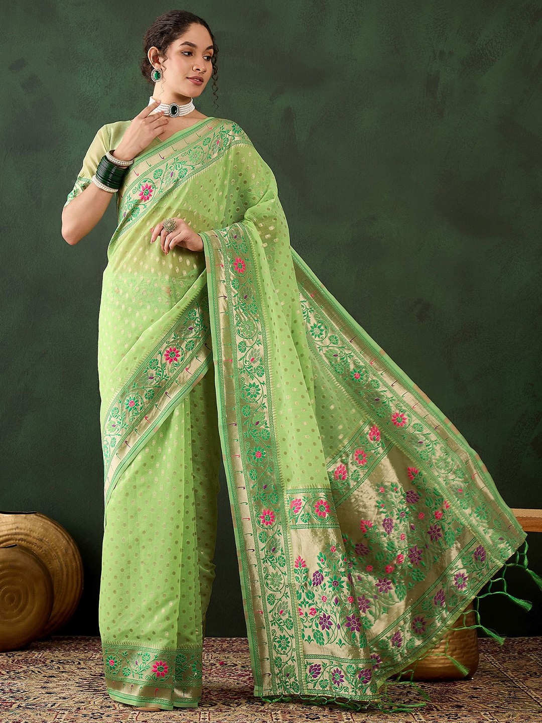 

KALINI Woven Design Zari Banarasi Saree, Green