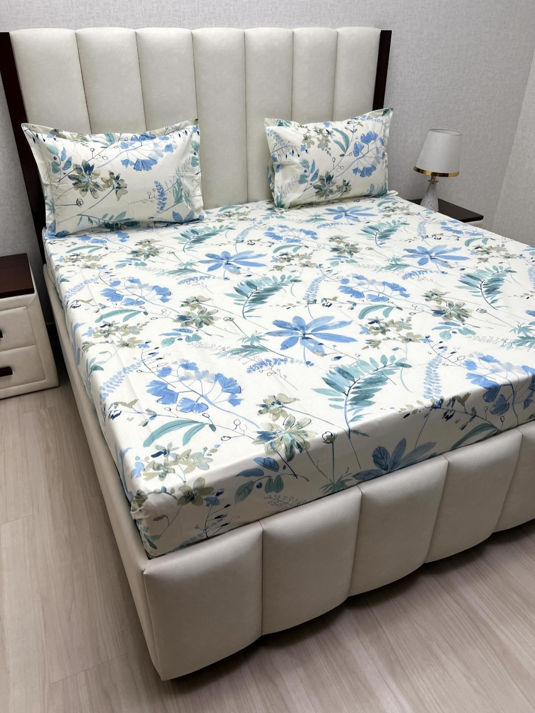 

Pure Decor White & Blue Floral Pure Cotton230 TC King Bedsheet with 2 Pillow Covers