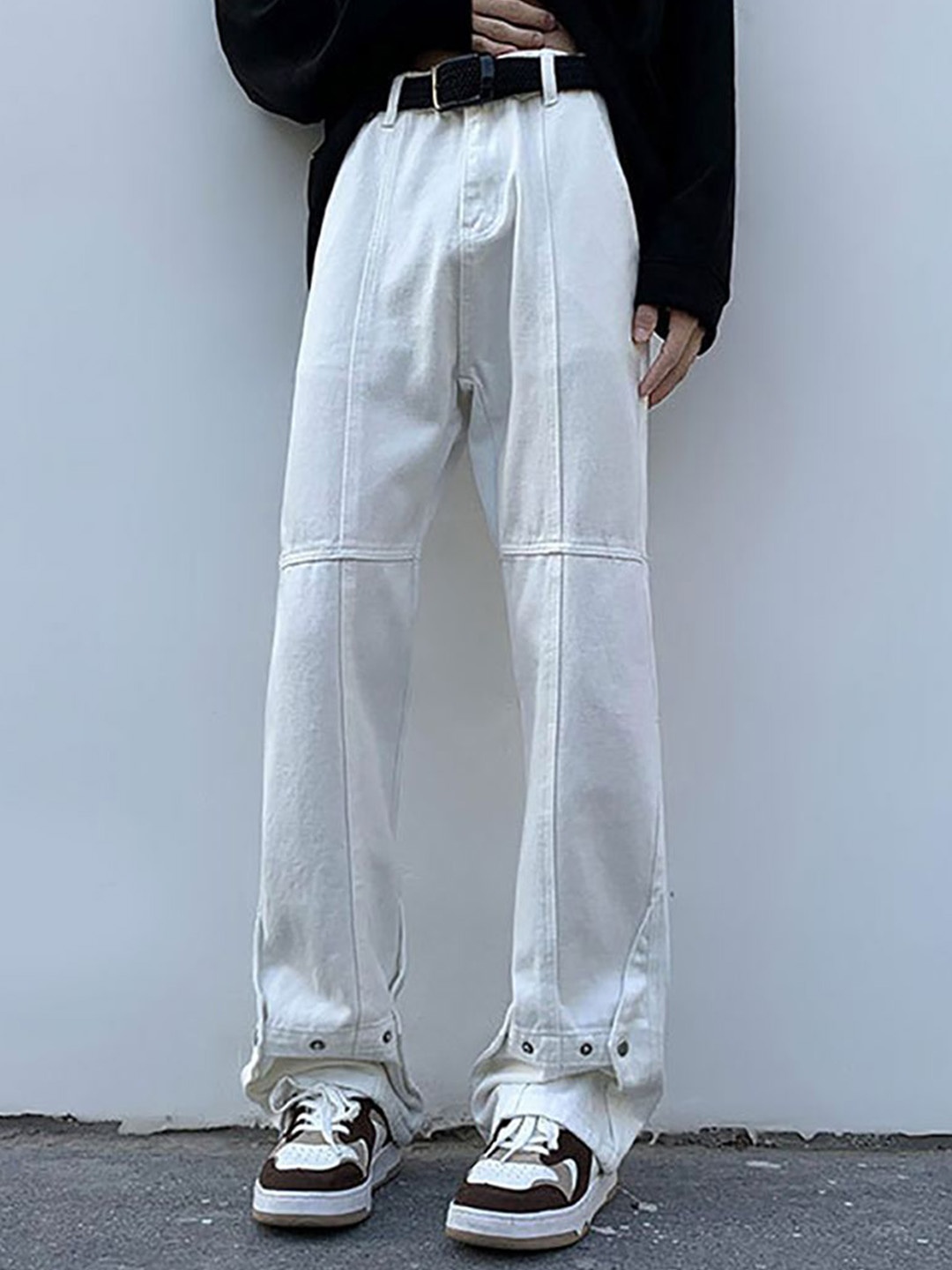 

StyleCast x Revolte Men Straight Fit Jeans, White