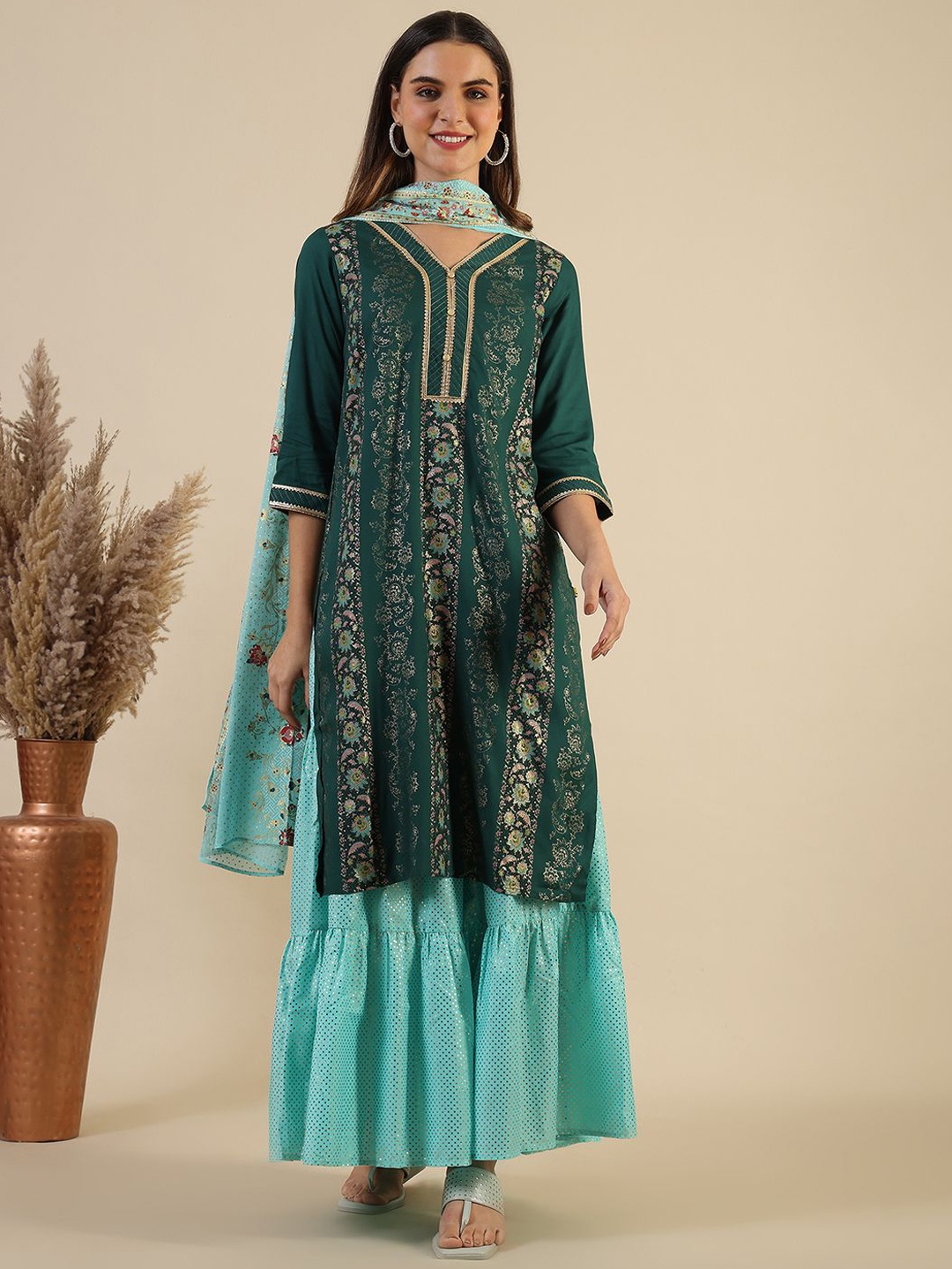 

AURELIA Ethnic Motifs Printed V-Neck Kurta With Sharara And Dupatta, Green