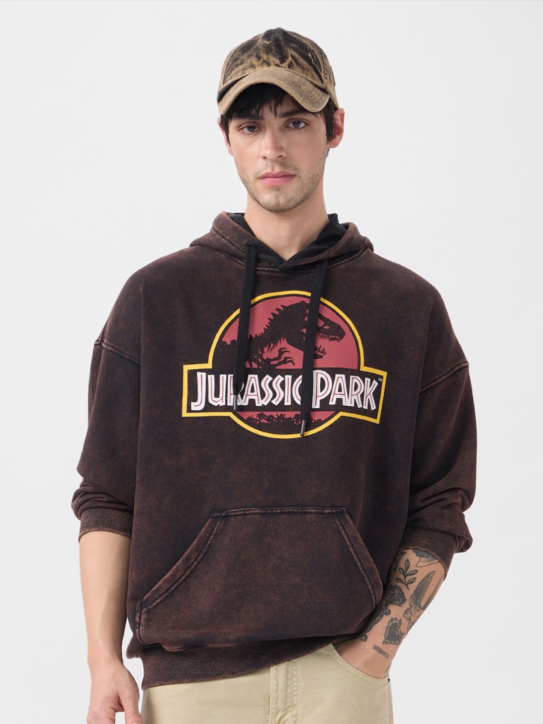 

The Souled Store Men Printed Hooded Sweatshirt Jurassic Park: Logo, Brown