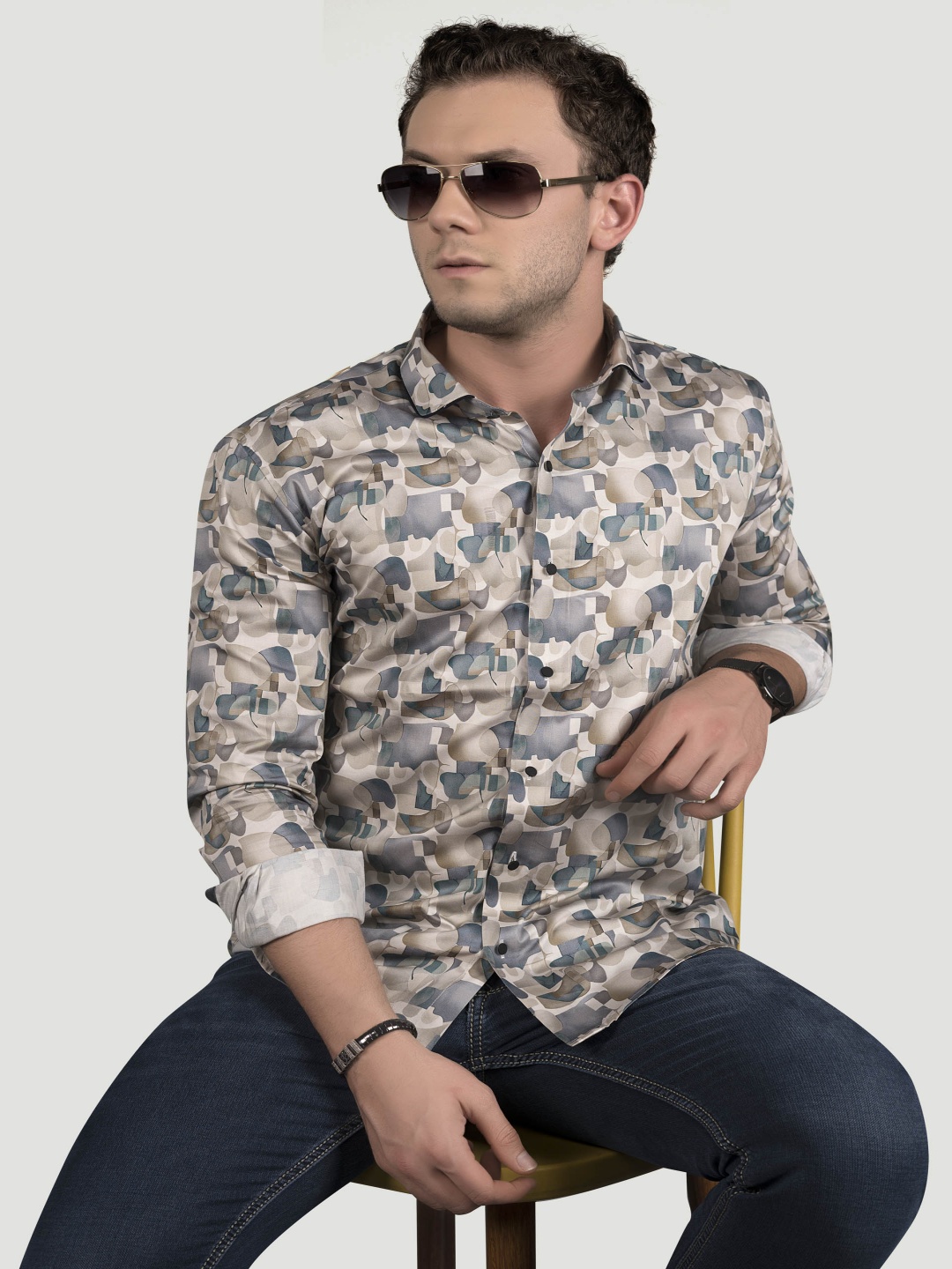 

ALMATY Men Comfort Slim Fit Opaque Printed Party Shirt, Green