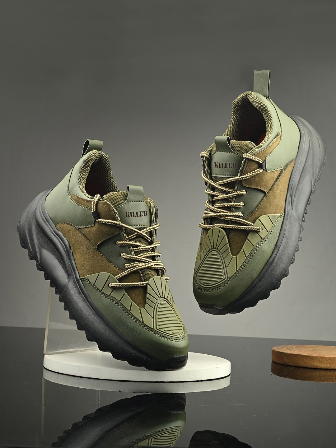 

Killer Men Colourblocked Lace-Ups Sneakers, Green