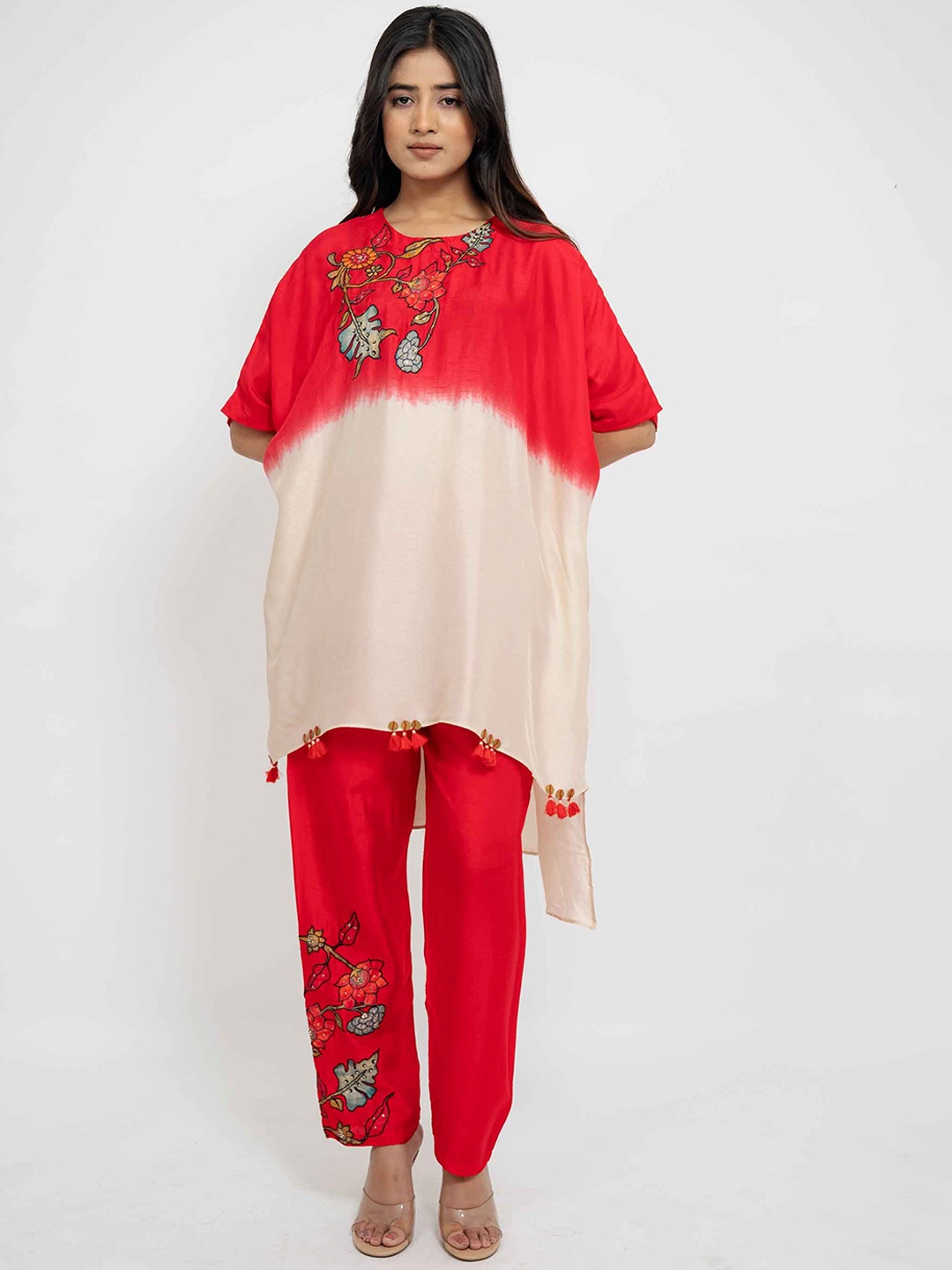 

AFFAIRE'S BY LEVELL5 Women Ethnic Motifs Embroidered Regular Beads and Stones Dupion Silk Kurti with Trousers, Red