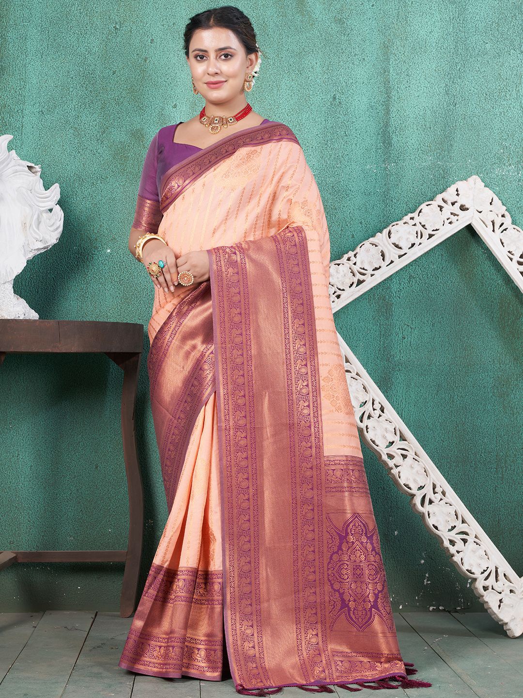 

Mitera Woven Design Zari Kanjeevaram Saree, Peach