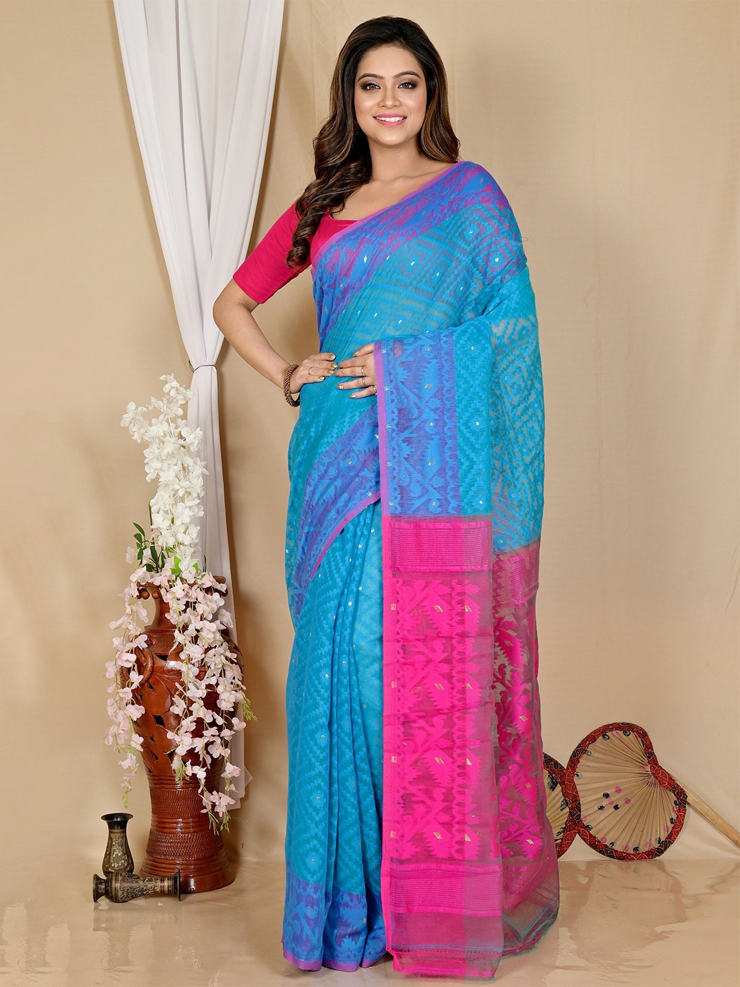 

DipDiya Woven Design Jamdani Saree, Blue