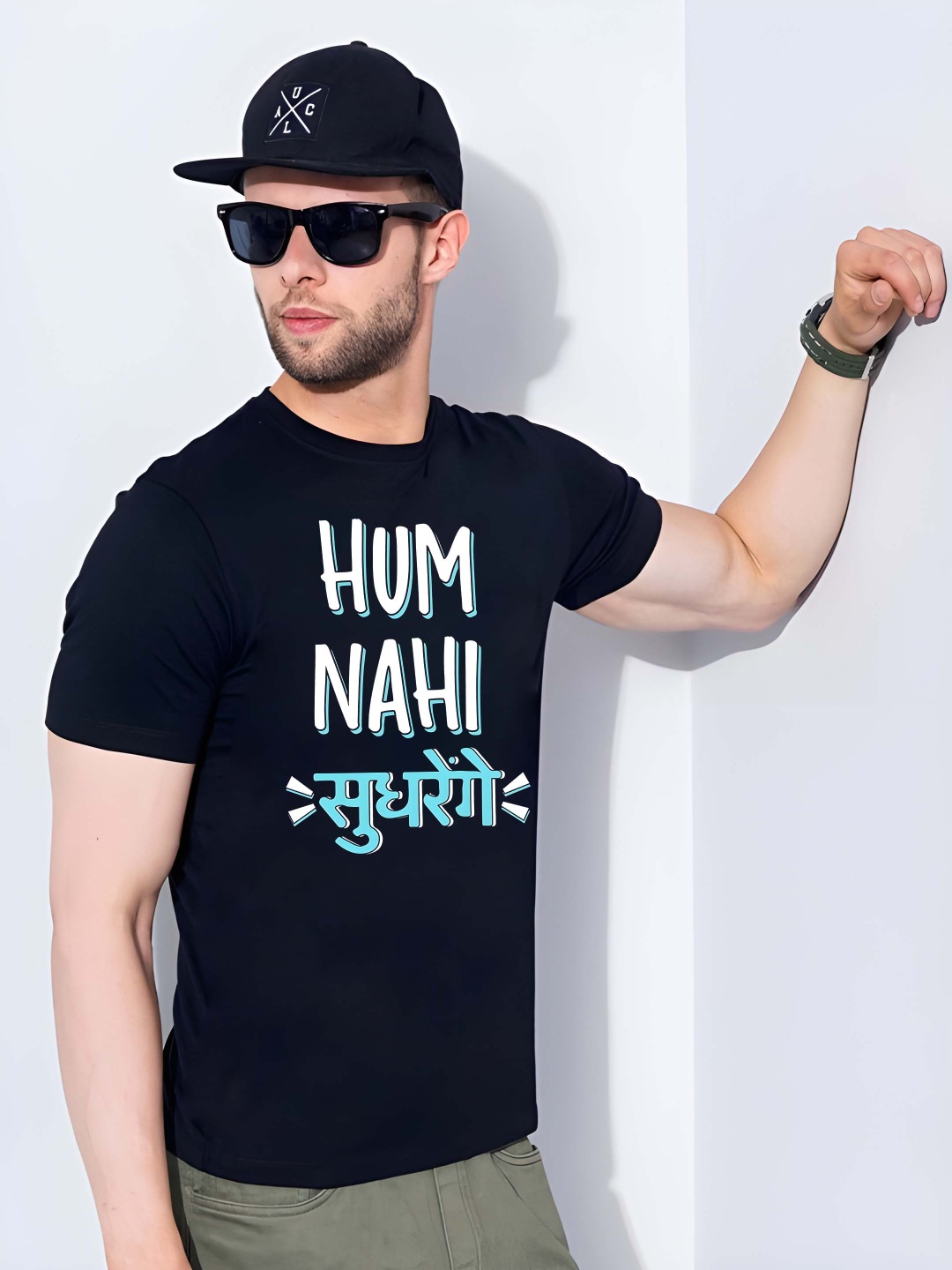 

BOWLIFESTYLE Men Typography Printed Round Neck Cotton T-shirt, Black