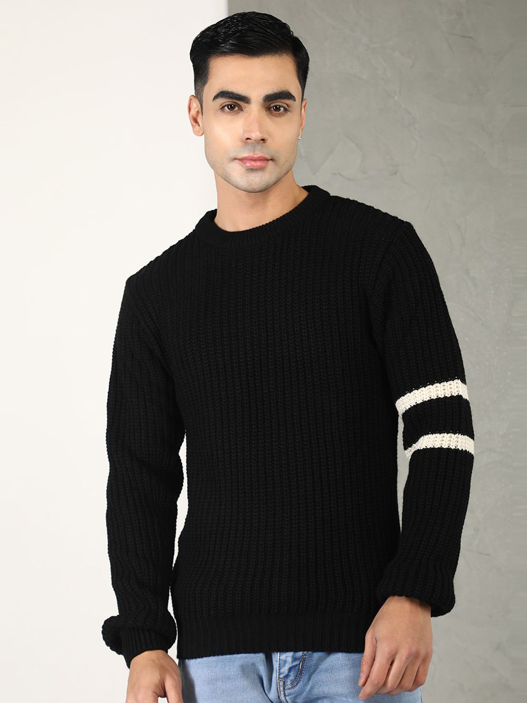 

CHKOKKO Men Round Neck Pullover Sweater, Black