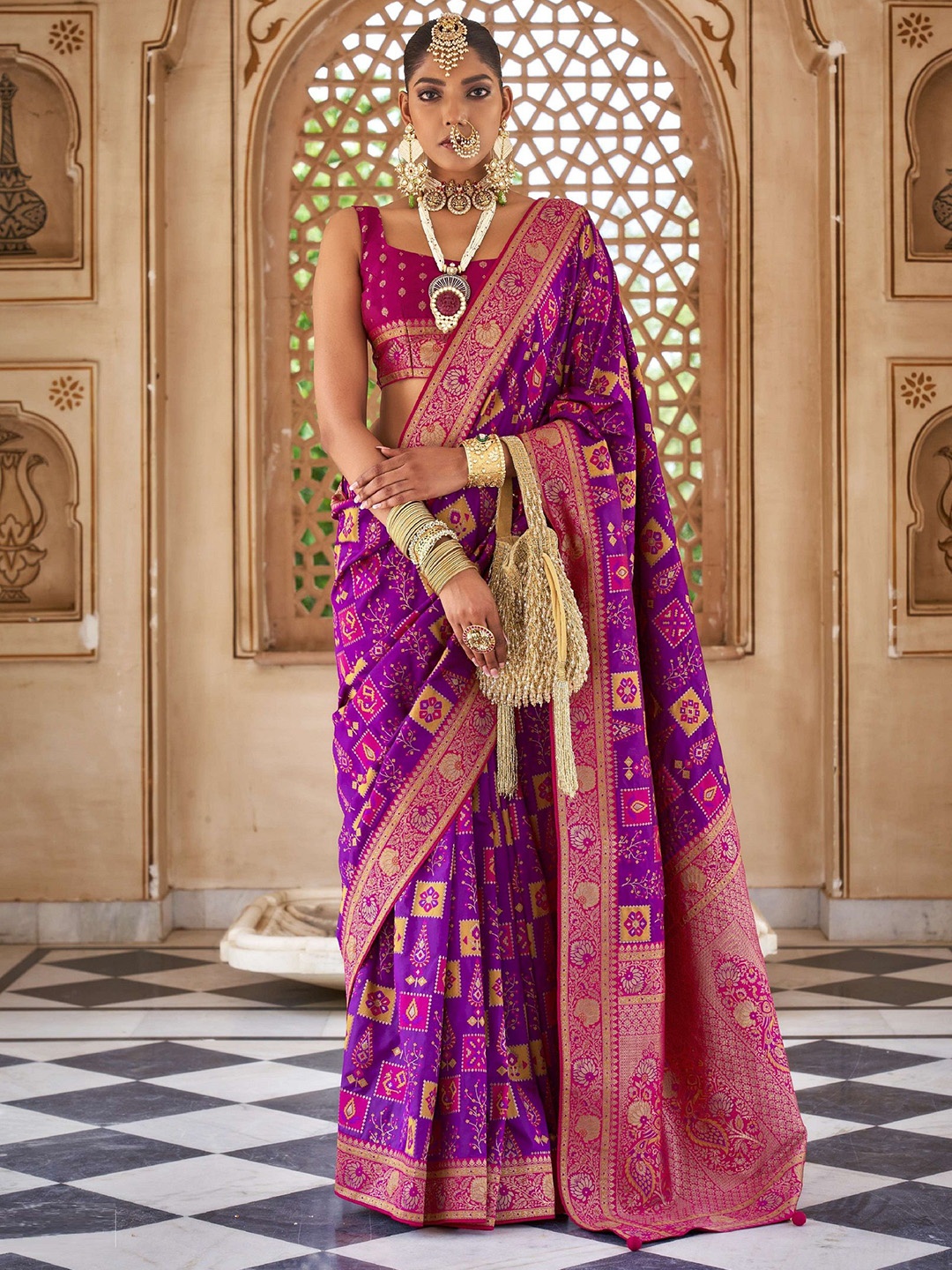 

MAHALASA Woven Design Zari Pure Silk Patola Saree, Magenta