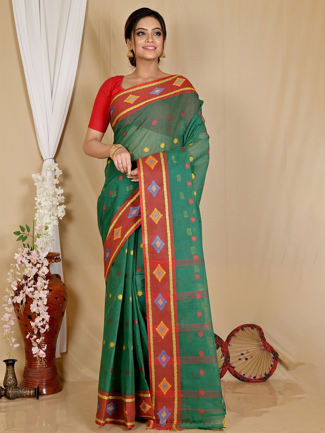 

PuJoy Woven Design Pure Cotton Handloom Taant Saree, Green