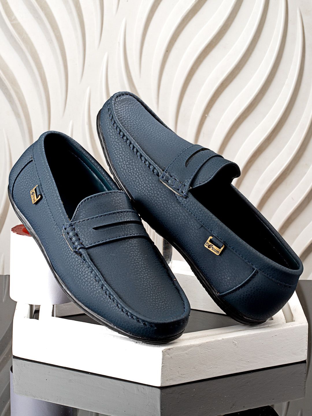 

Action Men Slip-On Loafers With Moisture Wicking Technology, Navy blue