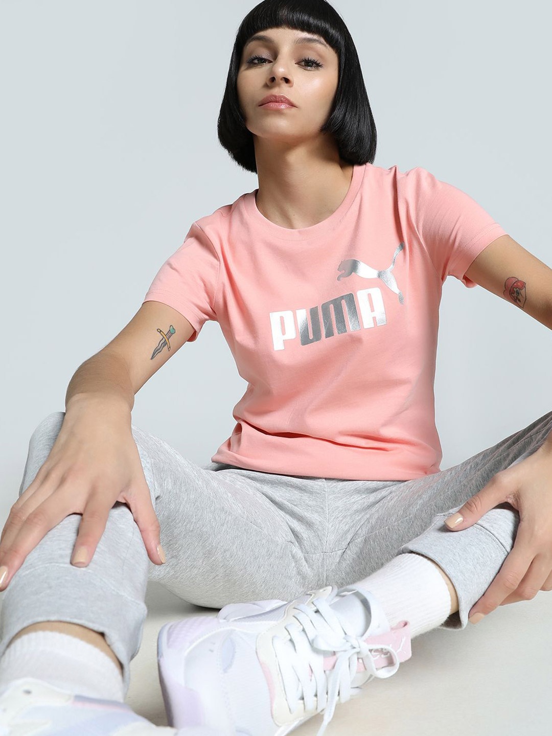 

Puma Metallic No.1 Logo Women Tee, Peach