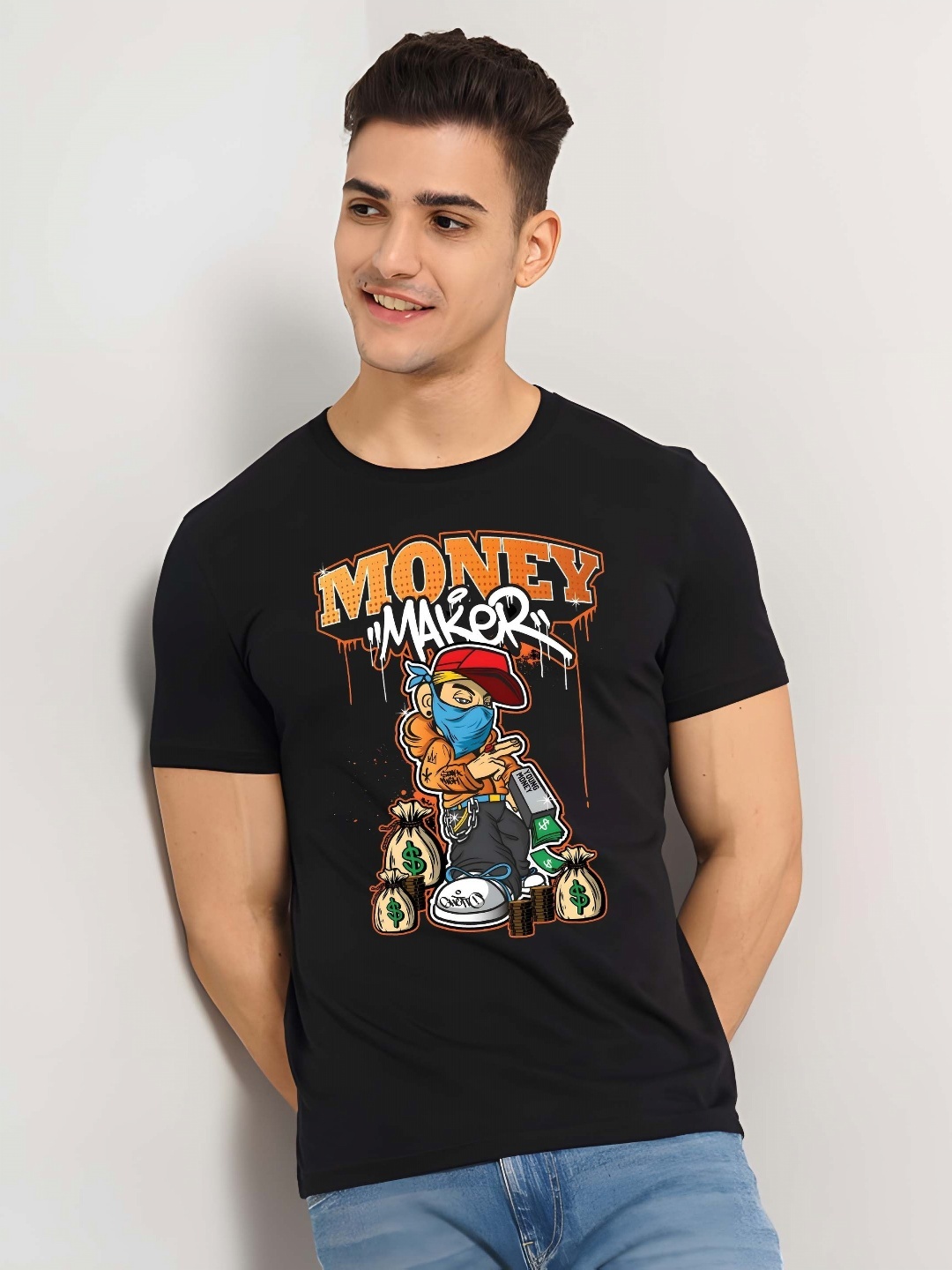 

BOWLIFESTYLE Men Graphic Printed Round Neck Cotton T-shirt, Black