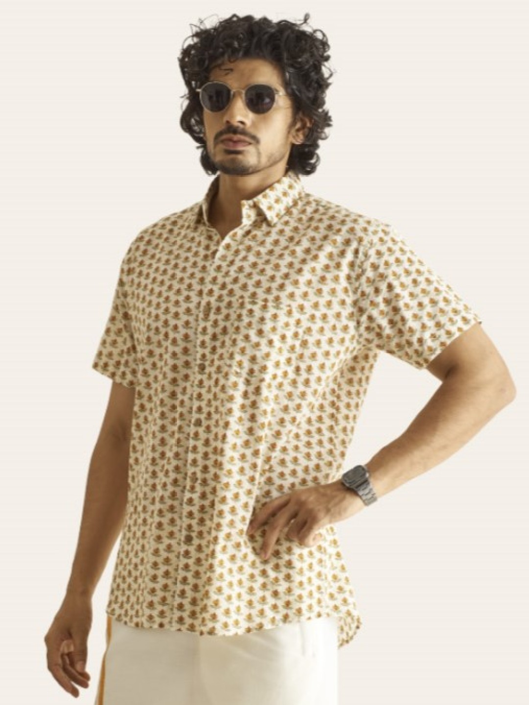 

Patrah Men Relaxed Floral Opaque Printed Casual Shirt, Mustard
