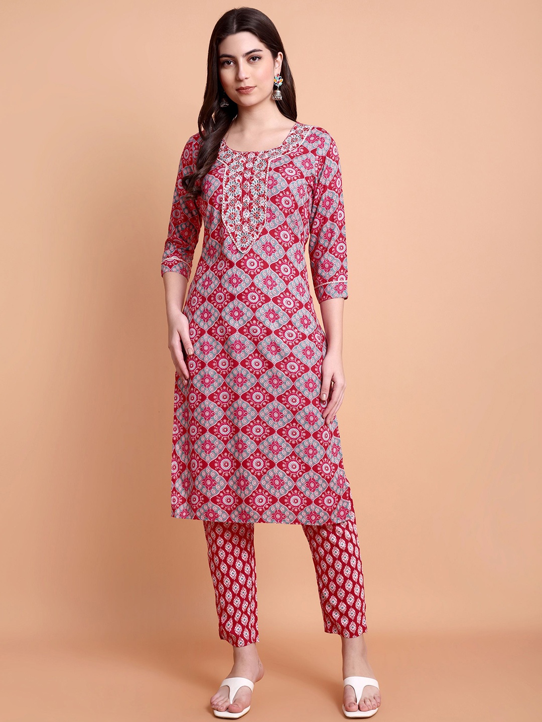 

WILL BOTTOM Women Floral Printed Regular Kurta with Trousers, Pink
