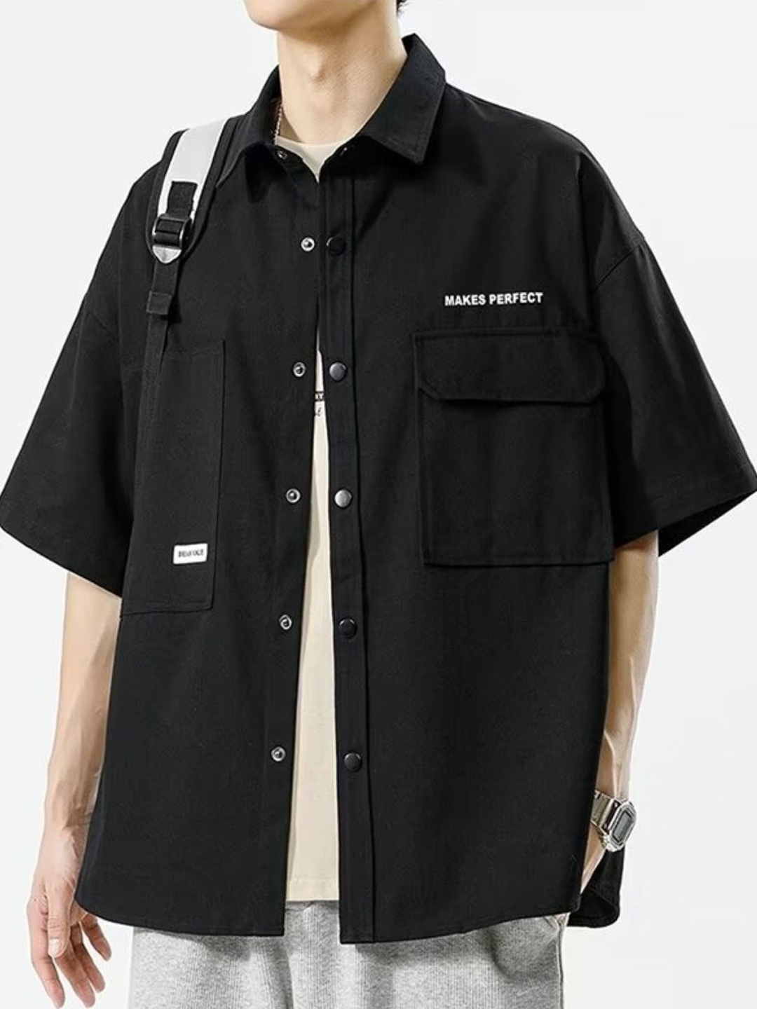 

StyleCast Men Standard Oversized Fit Spread Collar Solid Casual Shirt, Black