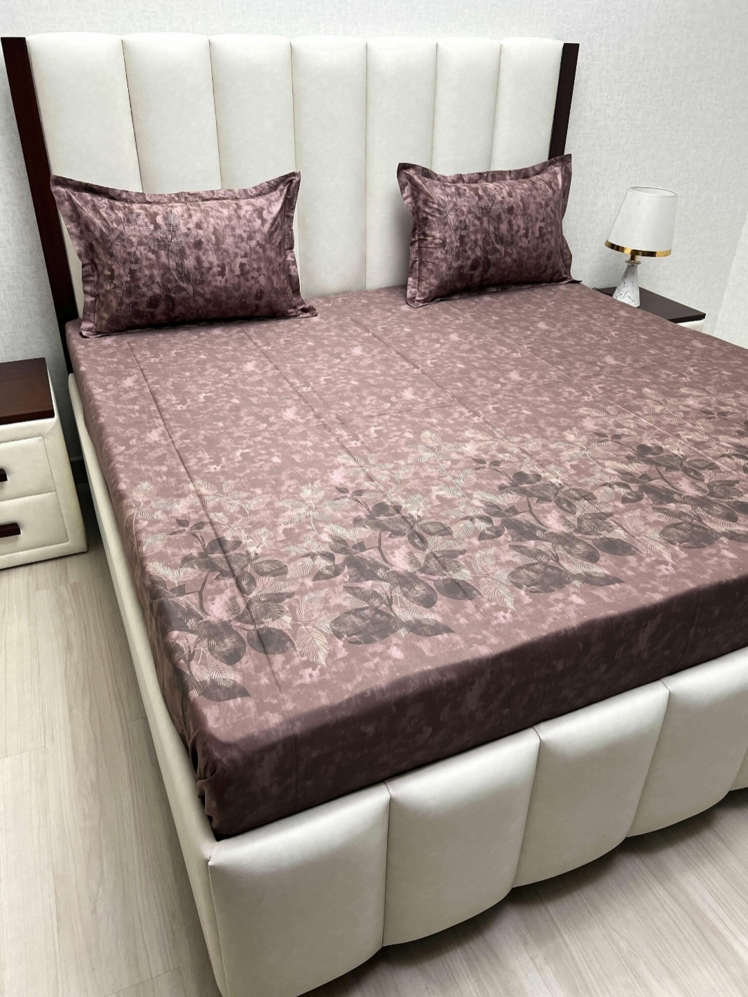 

Pure Decor Royal Majestic Brown Floral Pure Cotton 240 TC King Bedsheet Set 2.74m x 2.74m