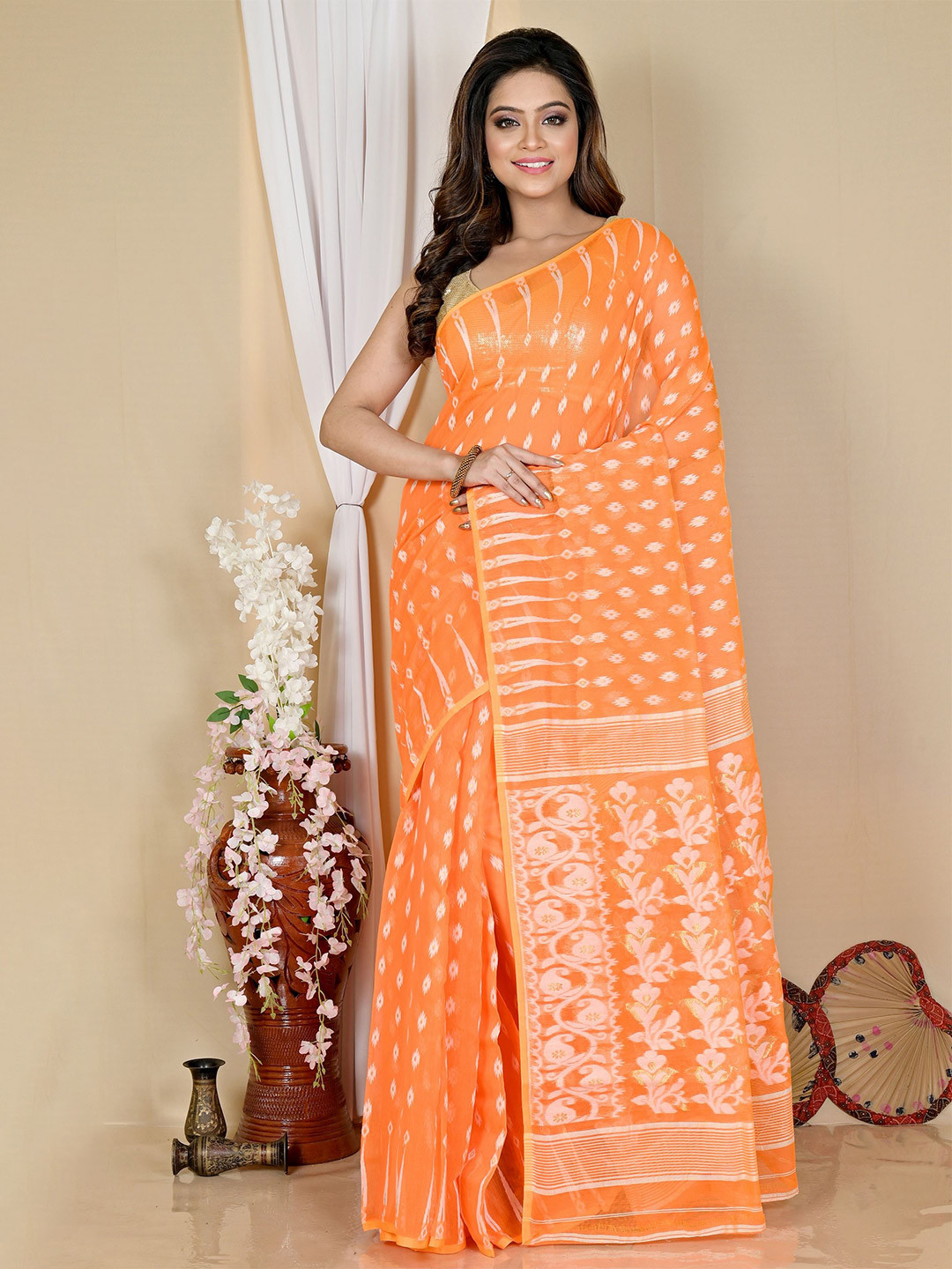 

DipDiya Woven Design Taant Saree, Orange