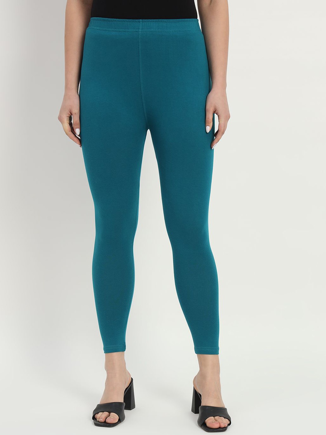 

Thread Plus Women Ankle Length Super Stretchable Solid Cotton Leggings, Blue