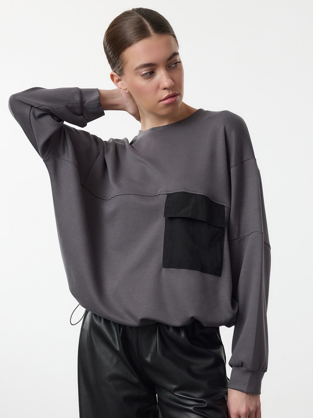 

Trendyol Women Pullover Round Neck Sweatshirt, Grey