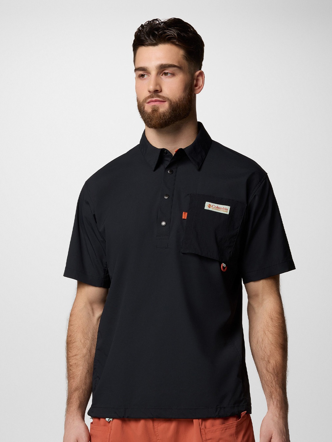 

Columbia Men Classic Fit Spread Collar Solid Casual Shirt, Black